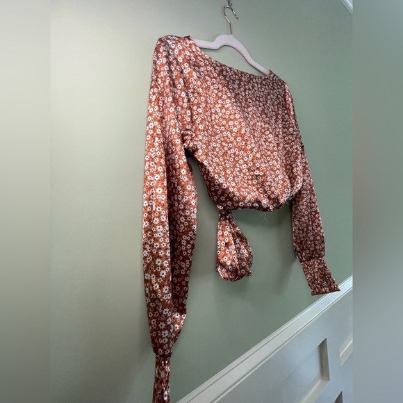 ALTAR’d STATE Silky Crop Long Sleeve - Picture 3 of 10